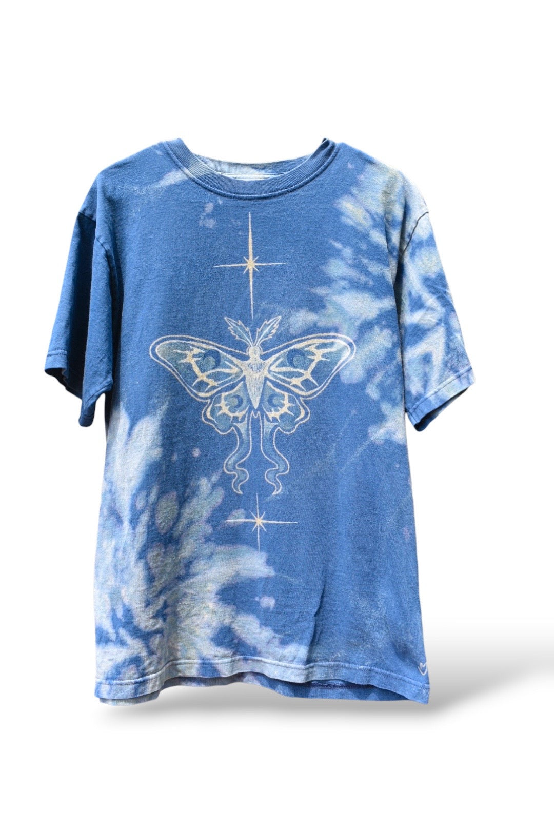 Upcycled unisex medium t-shirt hand painted with the Fauna design by Relax And Dream