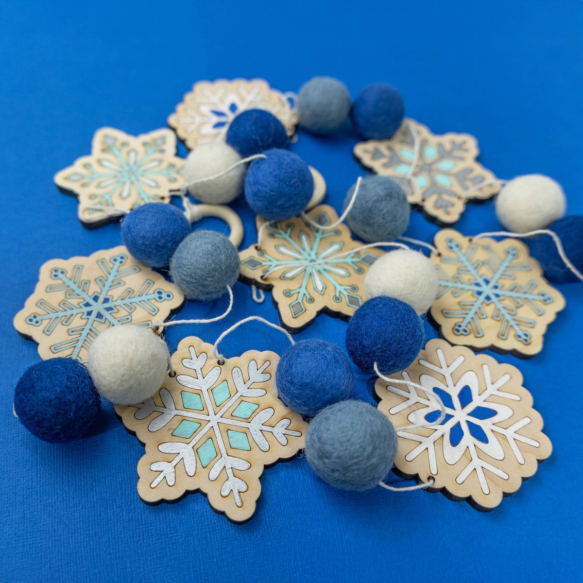 DIY Craft Kit - Snowflake Garland