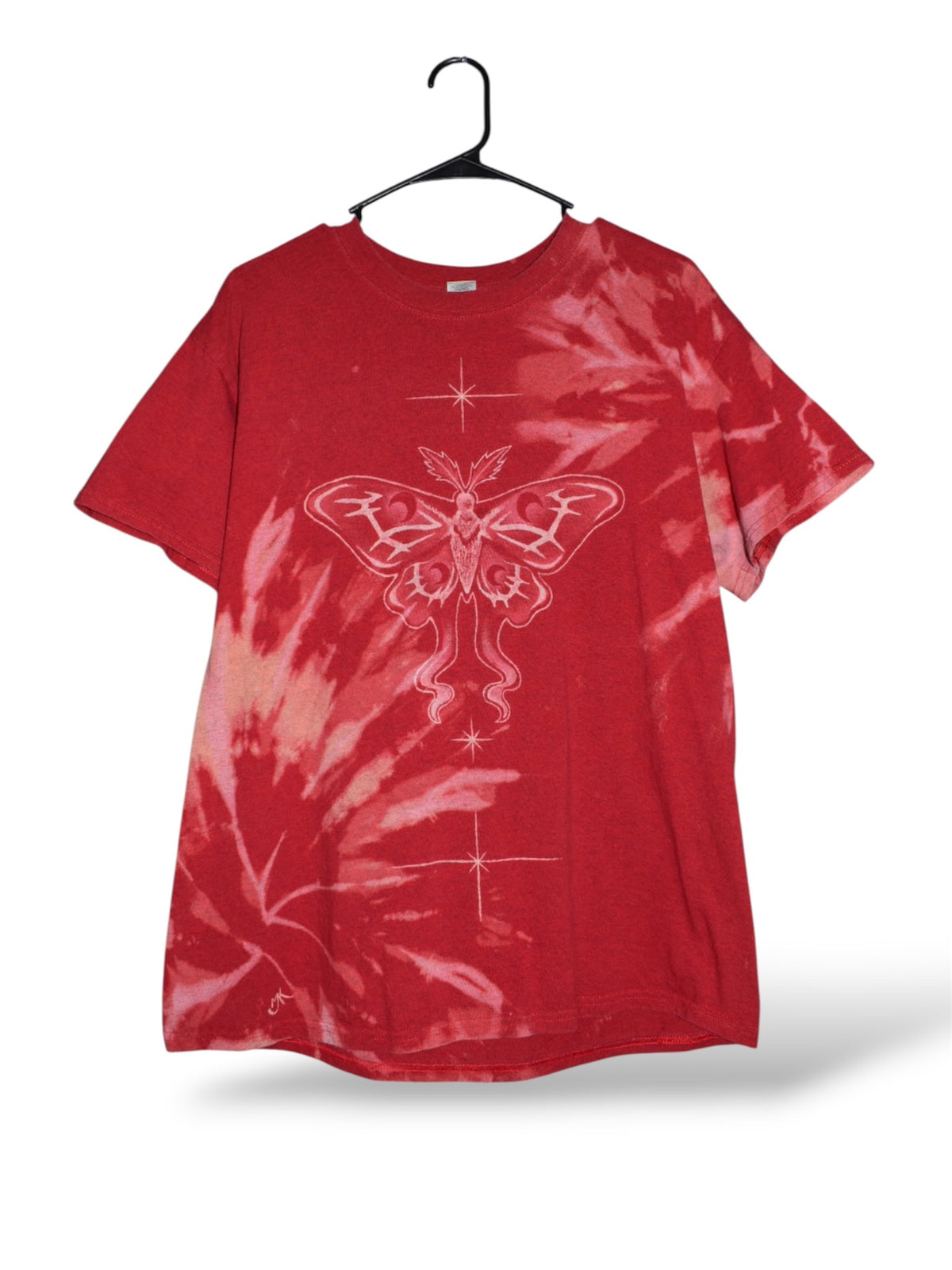 Hand-painted Fauna design on an upcycled unisex large t-shirt by Relax And Dream